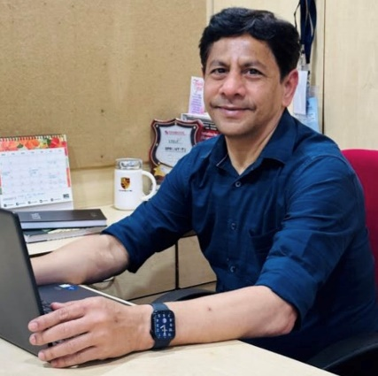 Raghav Sandhne


 Professor
 of SCIT Pune